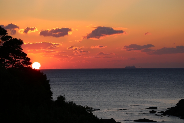 答志島からの夕日